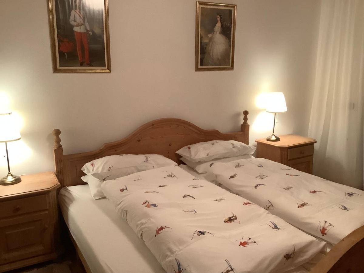 Cosy Apartment Bad Ischl In Quiet Residential Area - Newly Renovated Esterno foto